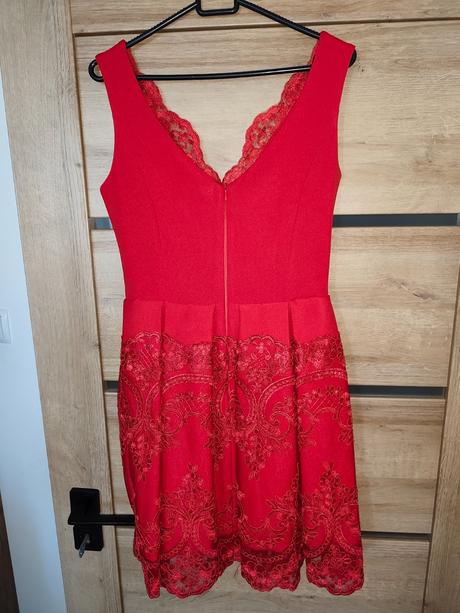 Spoločenské šaty, 36