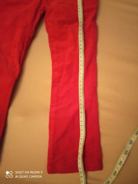 Menčestráky ešte s visačkou, lupilu,104