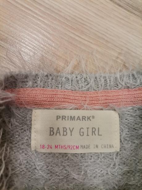 Dievčenský sivy sveter s medveďom, primark,92