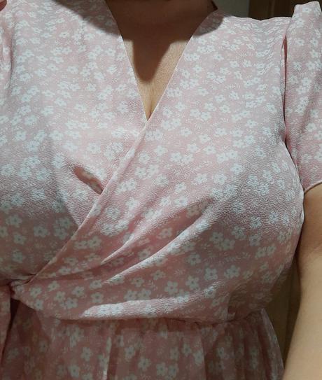 Krasne kvetinove saty, m