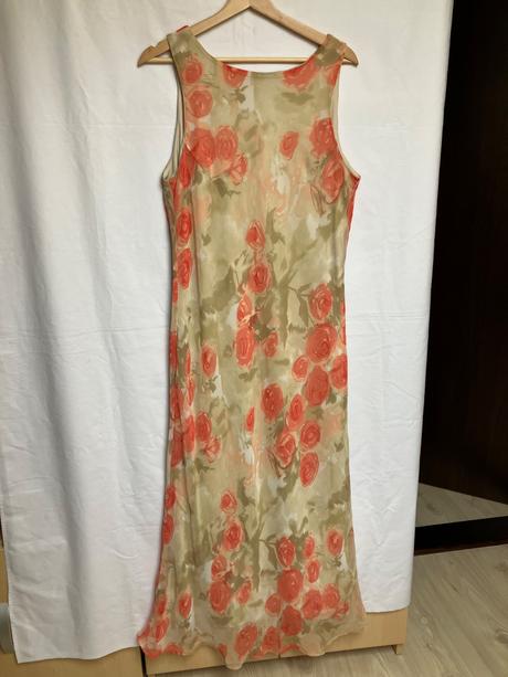 Dámske kvetované dlhé letné šaty na ramienka, l