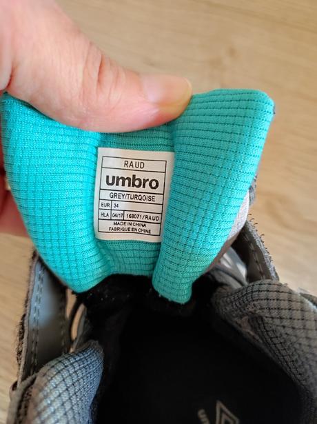 Topánky, umbro,34