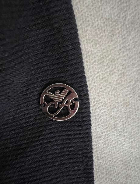 Armani bolerko svetrik 9-11 rokov stalo 243 eur, armani,140
