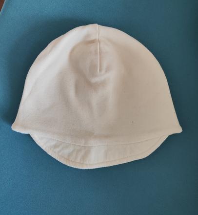 Čiapočka so šiltom, 86