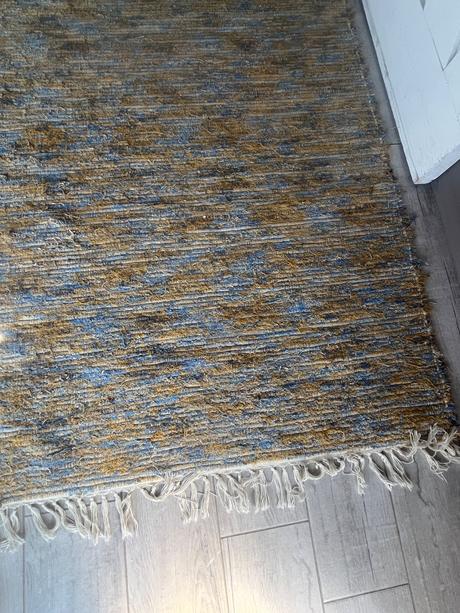 Koberec 220x150,