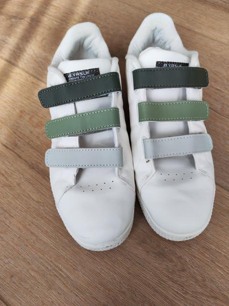 Tenistky, reserved,37