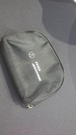 Malá kozmetická taštička,