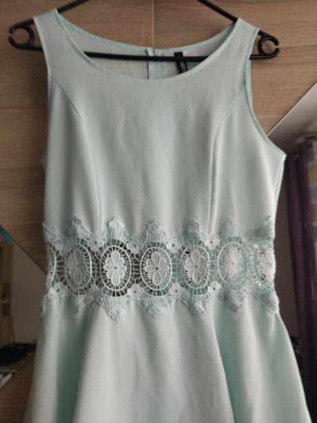 Sviatočné krátke šaty, 36