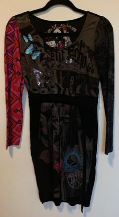 Desigual čierne šaty s aplikáciou, desigual,l