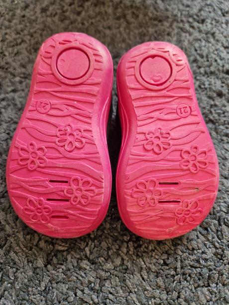 Dievčenské papuče mini b (baťa) veľ. 21 a 22, baťa,21