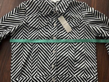 Prechodná bunda, 38