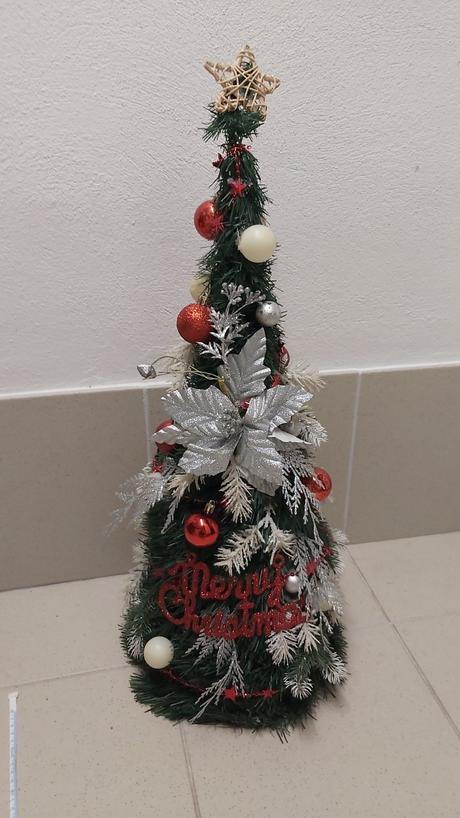 Vianočný stromček zdobený umelý v70cm š20cm,
