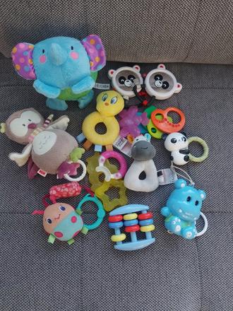 Mix hrkalok/hraciek do 1 r,