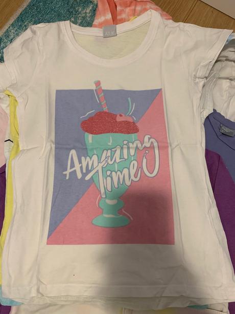 Dievcenske oblecenia 32kusov balik, 122–134