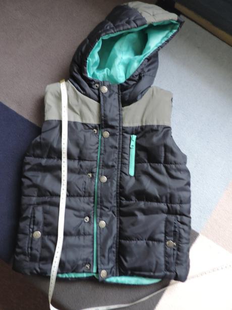 Teplá, prešívaná vesta, veľ. 116, lupilu,116