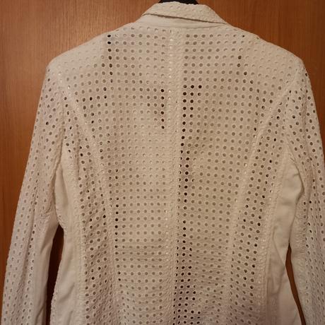 Biele dierkovane sako, 42