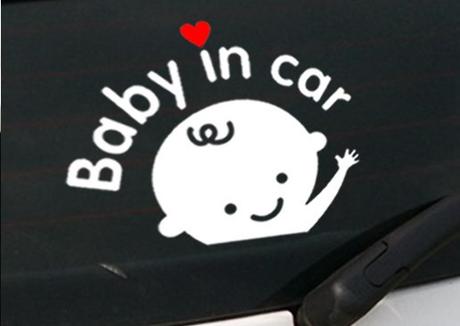 Nálepka na sklo v aute dieťa v aute (baby in car), 