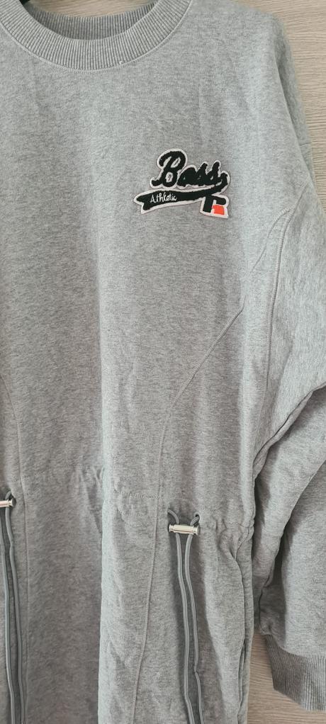 Šaty hugo boss, hugo boss,s