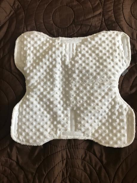 Kvetovaný rukávnik na kočík, 