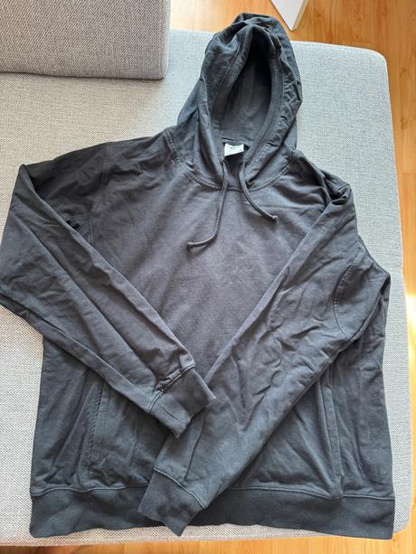 Čierna mikina 2xl zlaté psie labky, xxl