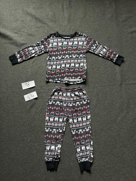 Vianočné pyžamo, lupilu,104