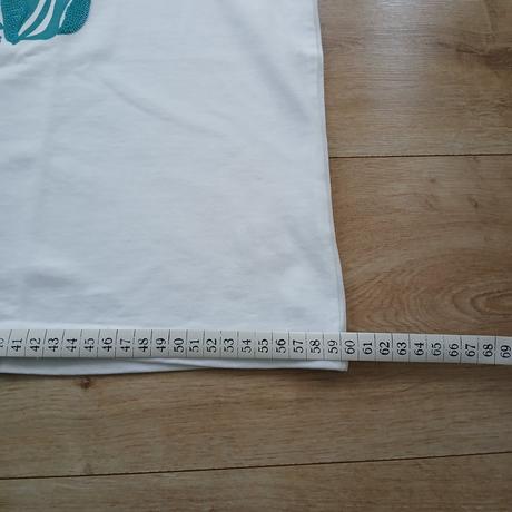 Biele tričko s flitrovou aplikáciou kvetov, f&f,l