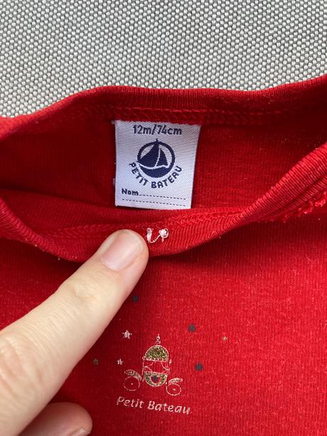 Body cervene, petit bateau, 74