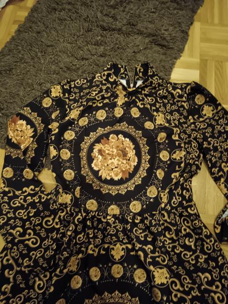 Jedinečné šaty, 36