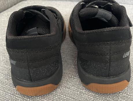 Cyklistické topánky leatt 2.0 junior black, 32