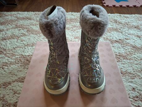 Snehule, nelli blu,29