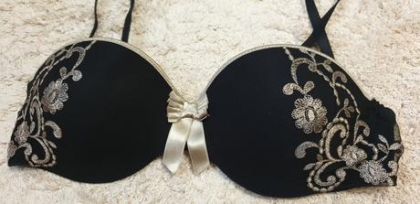 Podprsenka odnimatelne ramienka, 75b