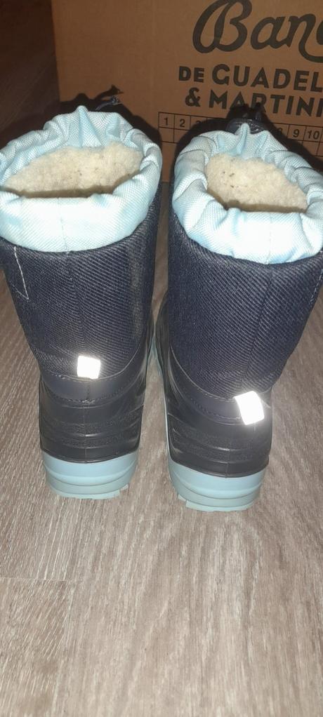 Snehule, 27