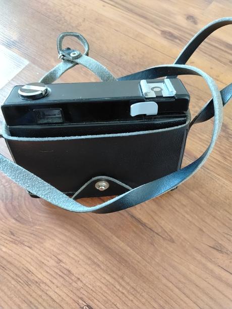 Starý fotoaparát siluet elektro, 