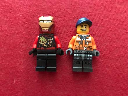 Postavicky lego 1ks ( prvy predany),