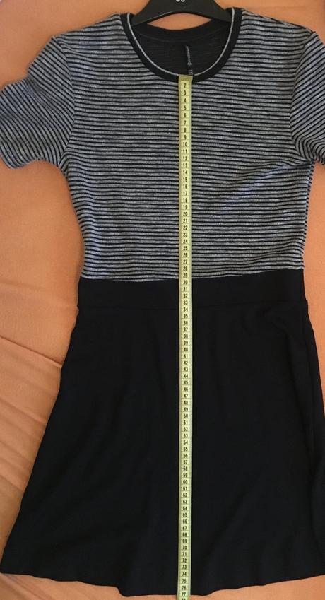 Šaty s krátkym rukávom, stradivarius,m