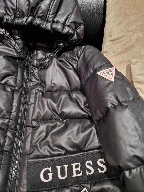 Guess bunda, guess,38