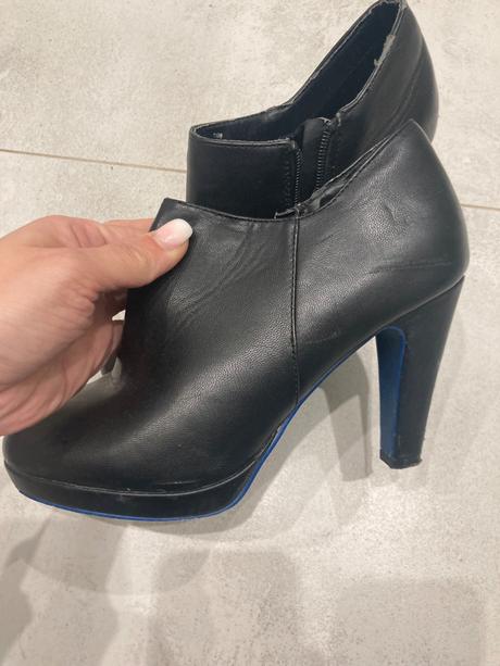 Kotnikove cizmy cierne, 37