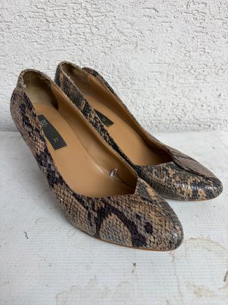 Mango lodicky s trendy hadim vzorom, mango,37