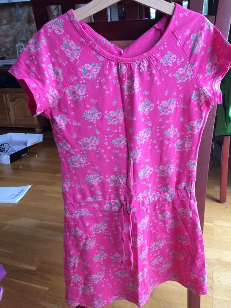 Krasna tunika, tcm,122