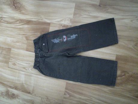 Riflove nohavice, 104