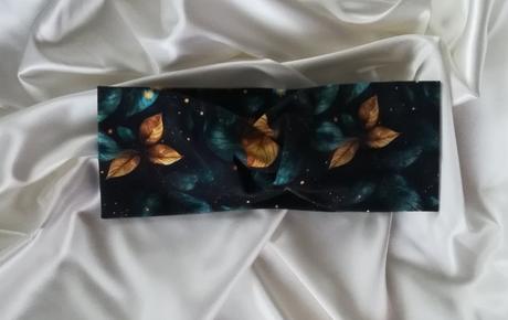 Čelenka úpletová, twist- vpredu prekrížená,