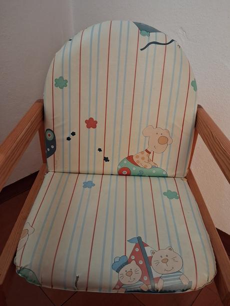 Jedálenská drevená stolička, bumbo