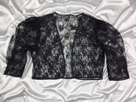 Luxusné čipkované šaty s bolerkom, m