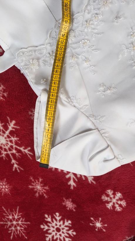 Predám šaty na 1.sv. prijímanie, m