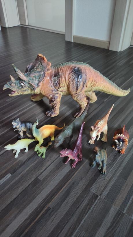 Sada dinosaurov, 