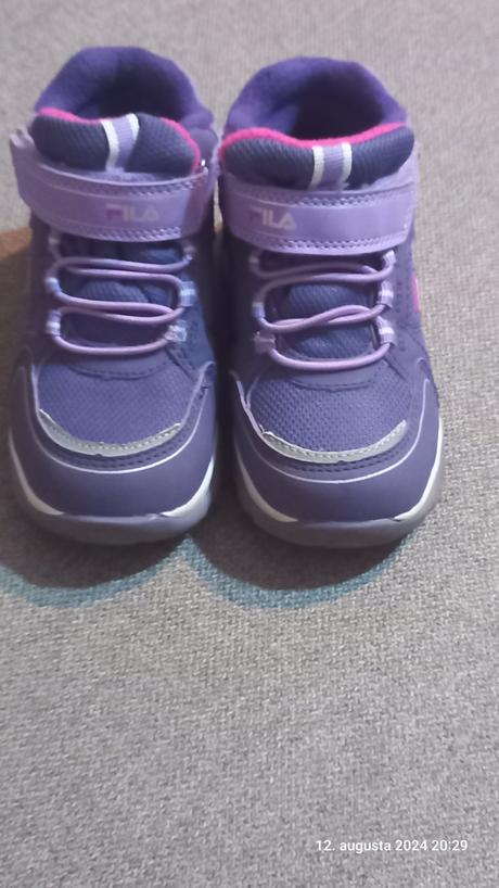 Vyssie zateplene tenisky, fila,25