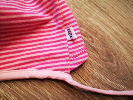 Čiapka na zaviazanie, 62