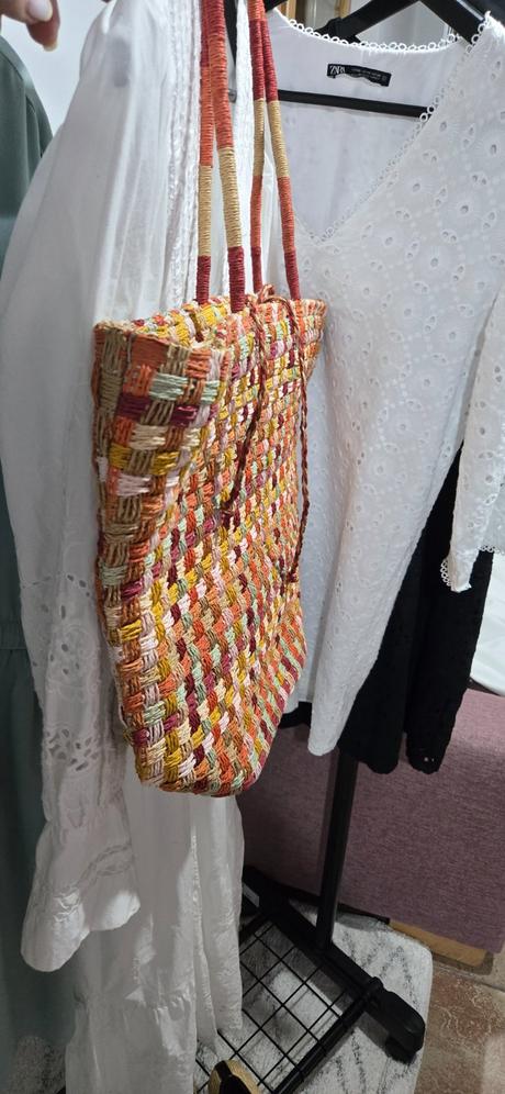 Slamena taška zara, zara