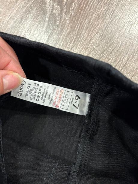 George čierne nohavice s gumkou na 6-7 rokov, george,116