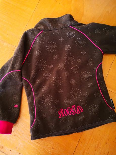 Mikina, skogstad,110